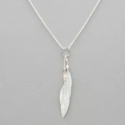 Flash Sale ๐งจ Necklaces Holly Yashi Shimmering Willow Necklace ๐ 11 Necklaces Holly Yashi Shimmering Willow Necklace