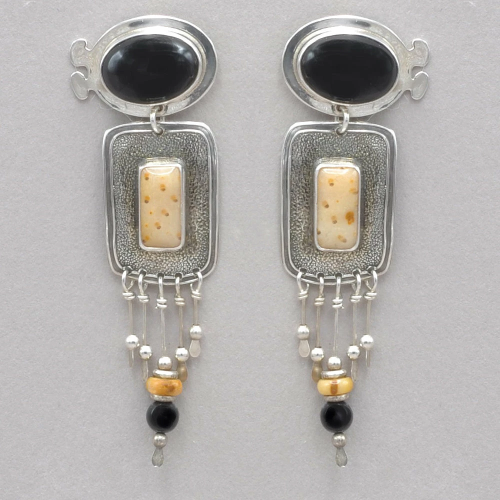 Discount ๐ Tabra Vintage Onyx And Palmwood Earrings ๐ 3 Tabra Vintage Onyx And Palmwood Earrings