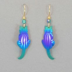 Holly Yashi Sitting Kitty Earrings